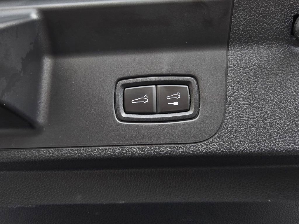 Used 2021 Porsche Panamera 4S image 39