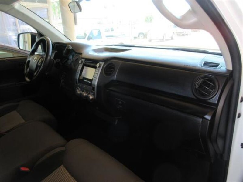 Used 2016 Toyota Tundra SR w/ Tow Package RWD image 15