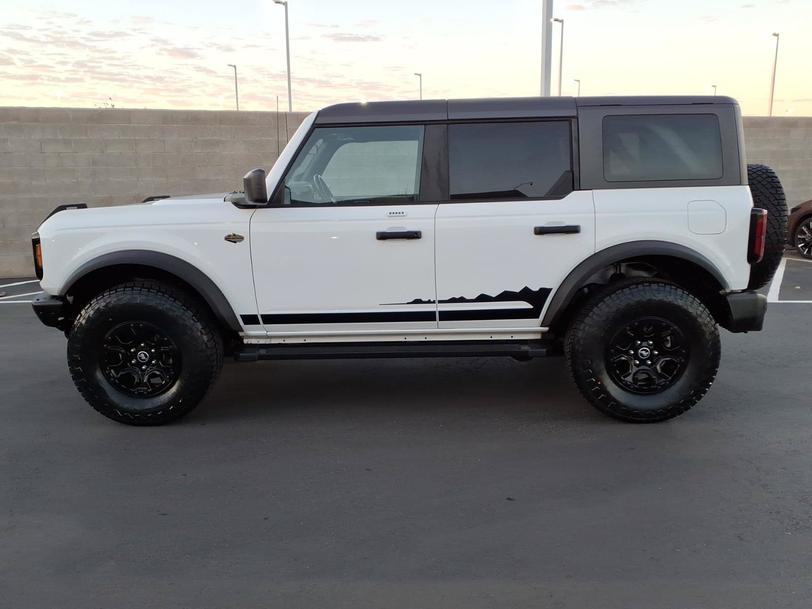 Used 2023 Ford Bronco Wildtrak AWD/4WD image 7