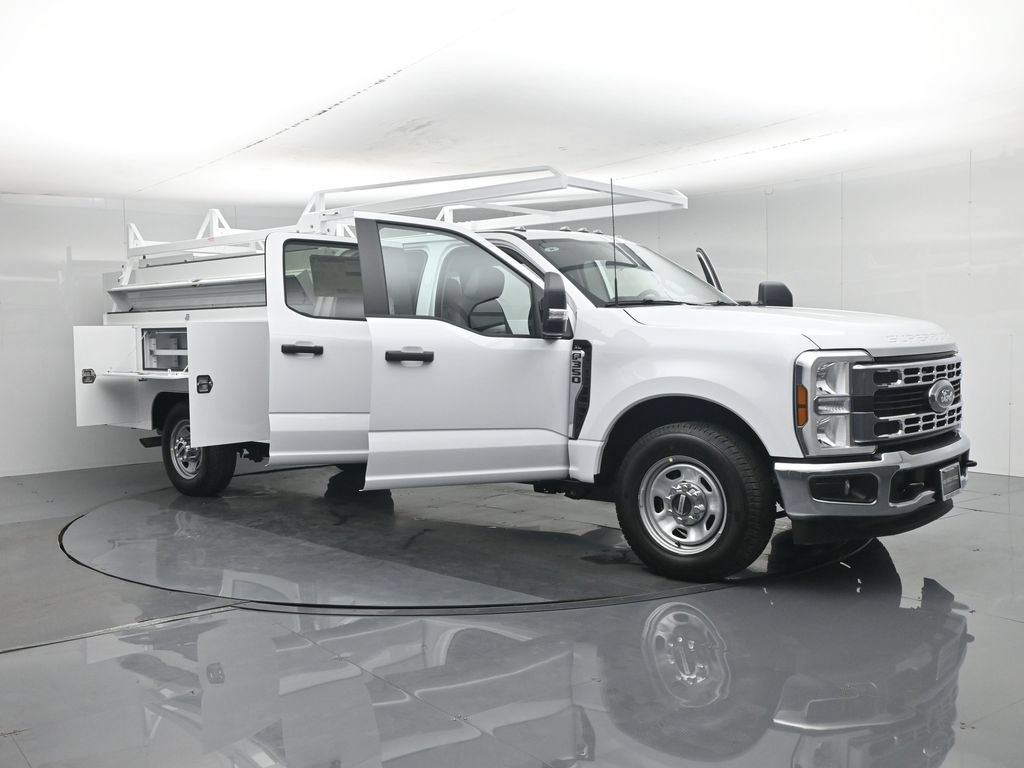 New 2026 Ford F350 XL w/ XL Chrome Package RWD image 39