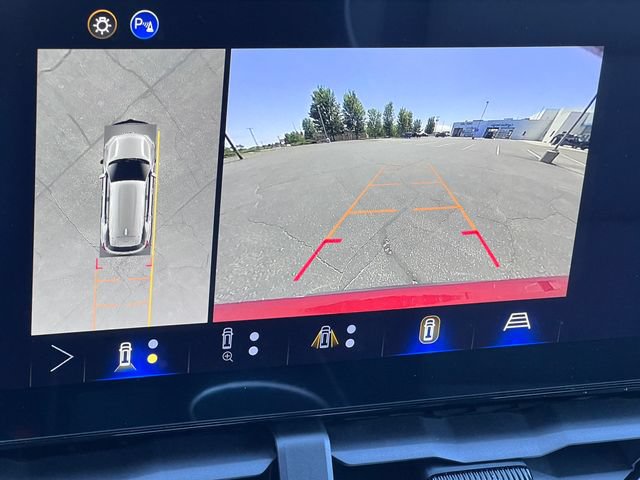 New 2026 Chevrolet Equinox LT w/ Convenience Package II FWD image 18
