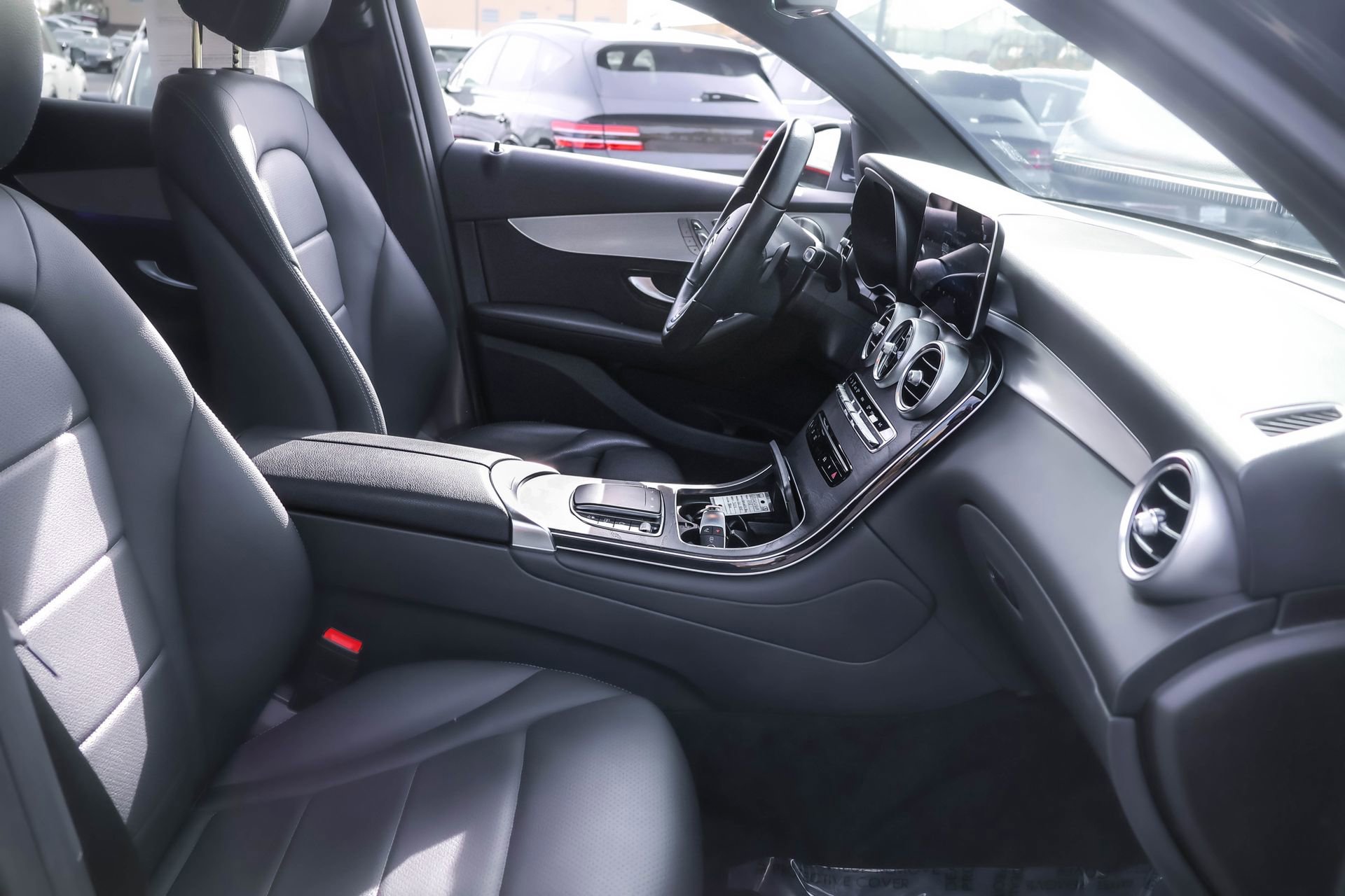 Used 2021 Mercedes-Benz GLC 300 4MATIC Coupe image 39