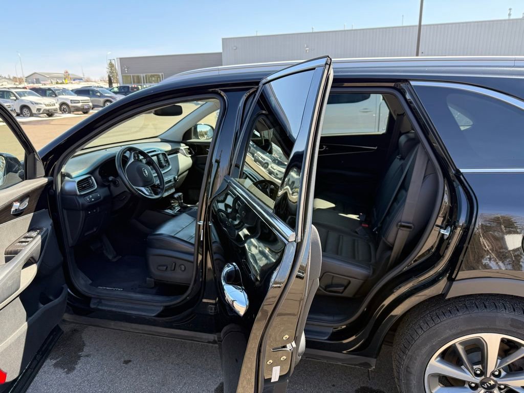 Used 2019 Kia Sorento EX image 8