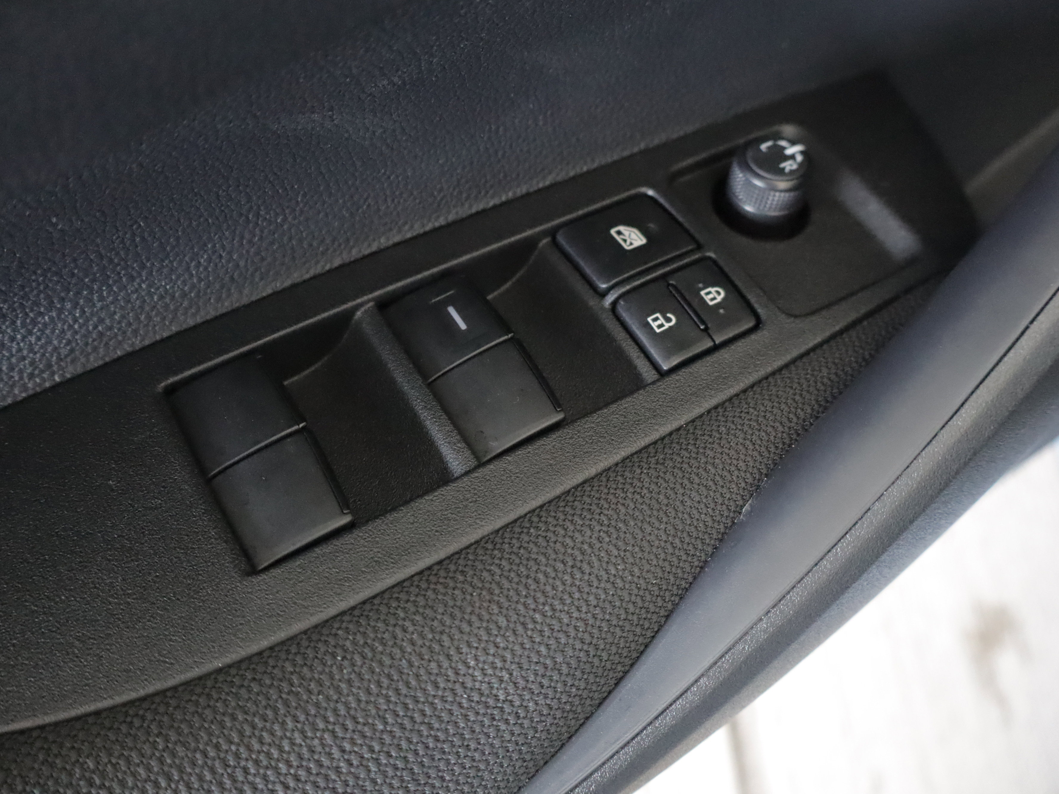 Used 2026 Toyota Corolla LE FWD image 11