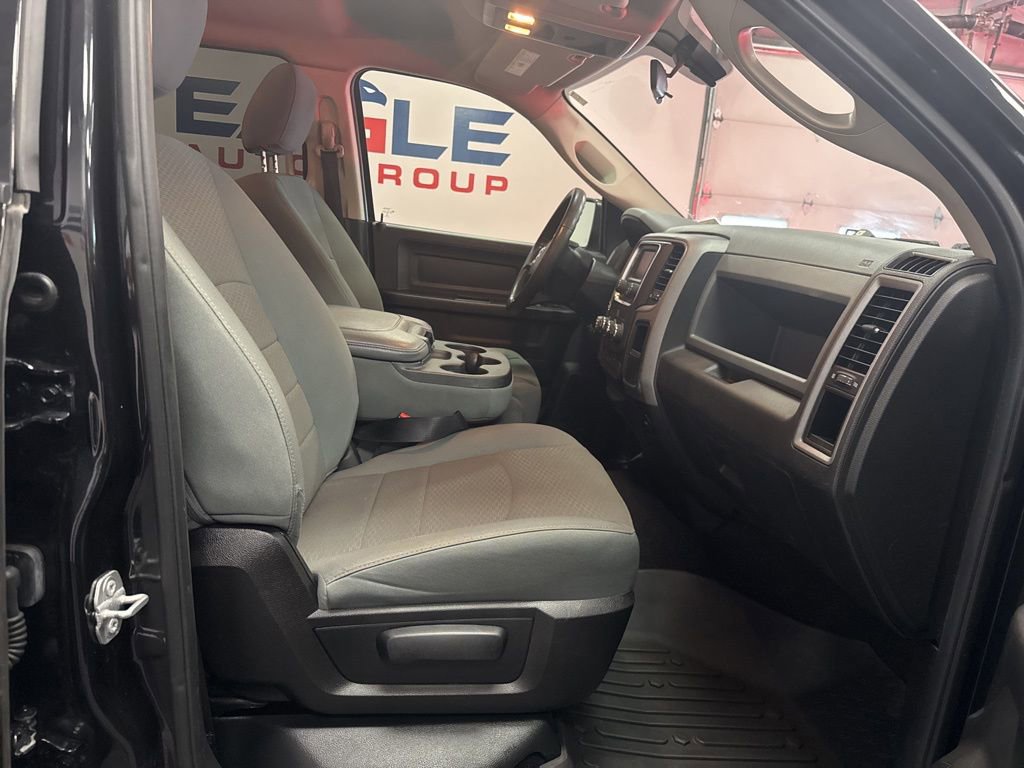 Used 2017 RAM 1500 Express w/ Black Ram 1500 Express Group image 35