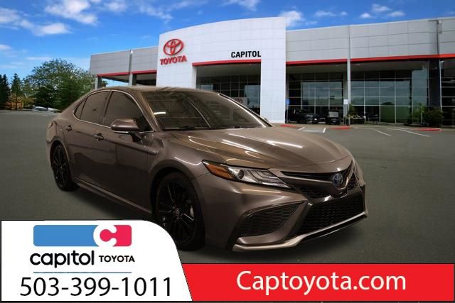Used 2021 Toyota Camry XSE w/ Navigation Upgrade Package FWD image 1
