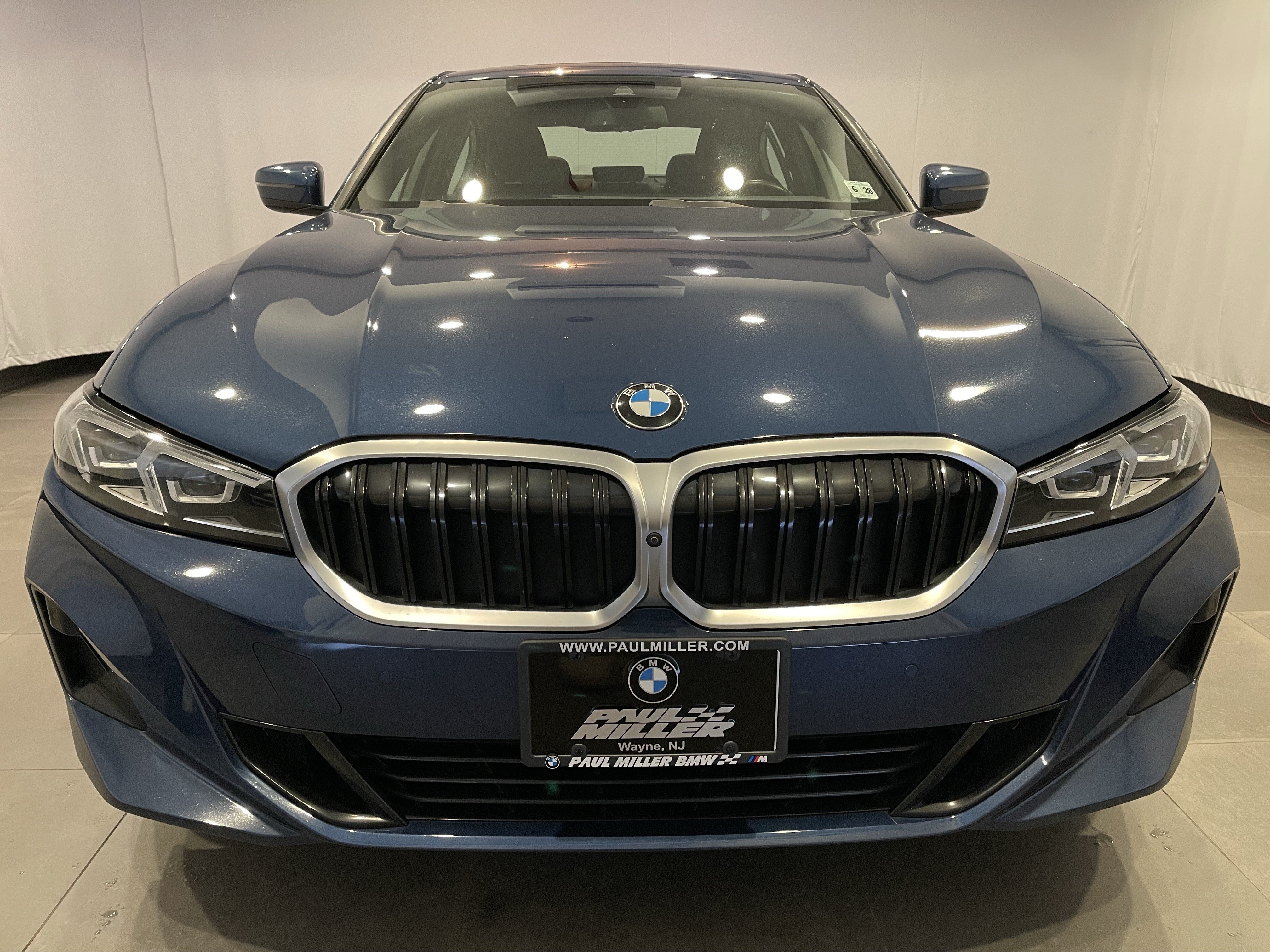 Certified 2023 BMW 330i xDrive Sedan w/ Parking Assistance Package AWD/4WD video 2