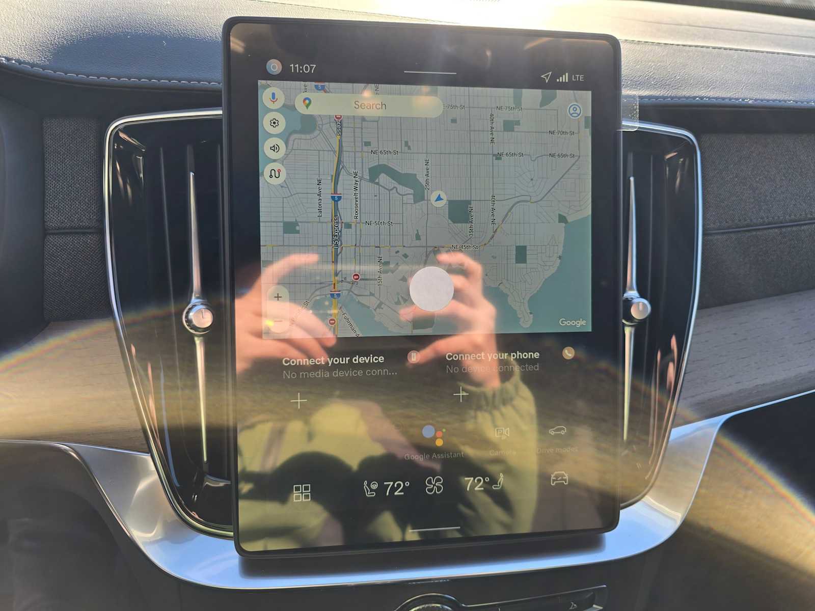 New 2026 Volvo XC90 T8 Plus w/ Protection Package Premier image 27