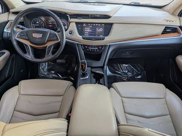 Used 2018 Cadillac XT5 Platinum w/ Driver Assist Package image 17