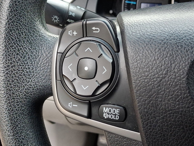 Used 2014 Toyota Camry LE FWD image 21