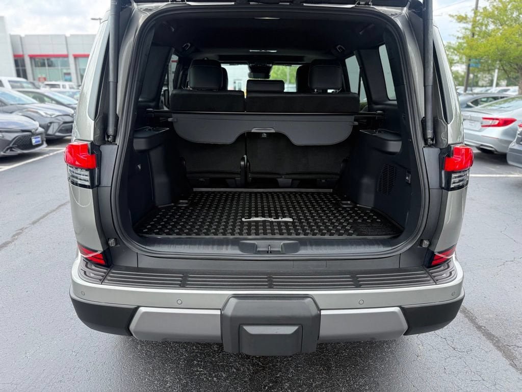 Used 2024 Lexus GX 550 AWD/4WD image 18
