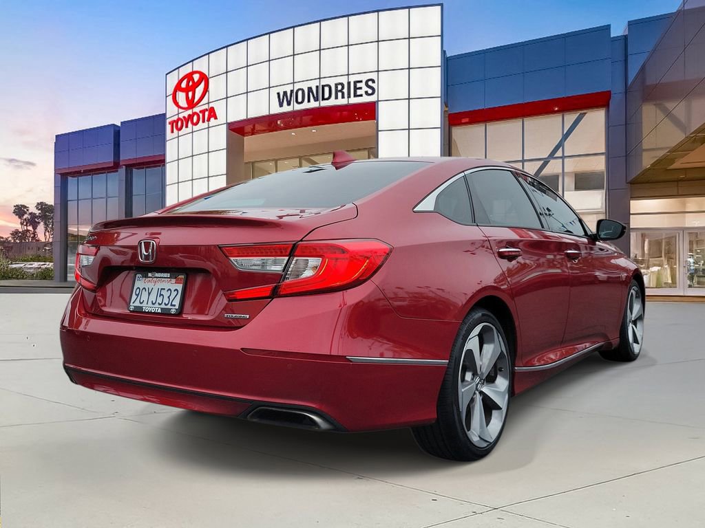 Used 2018 Honda Accord Touring image 7