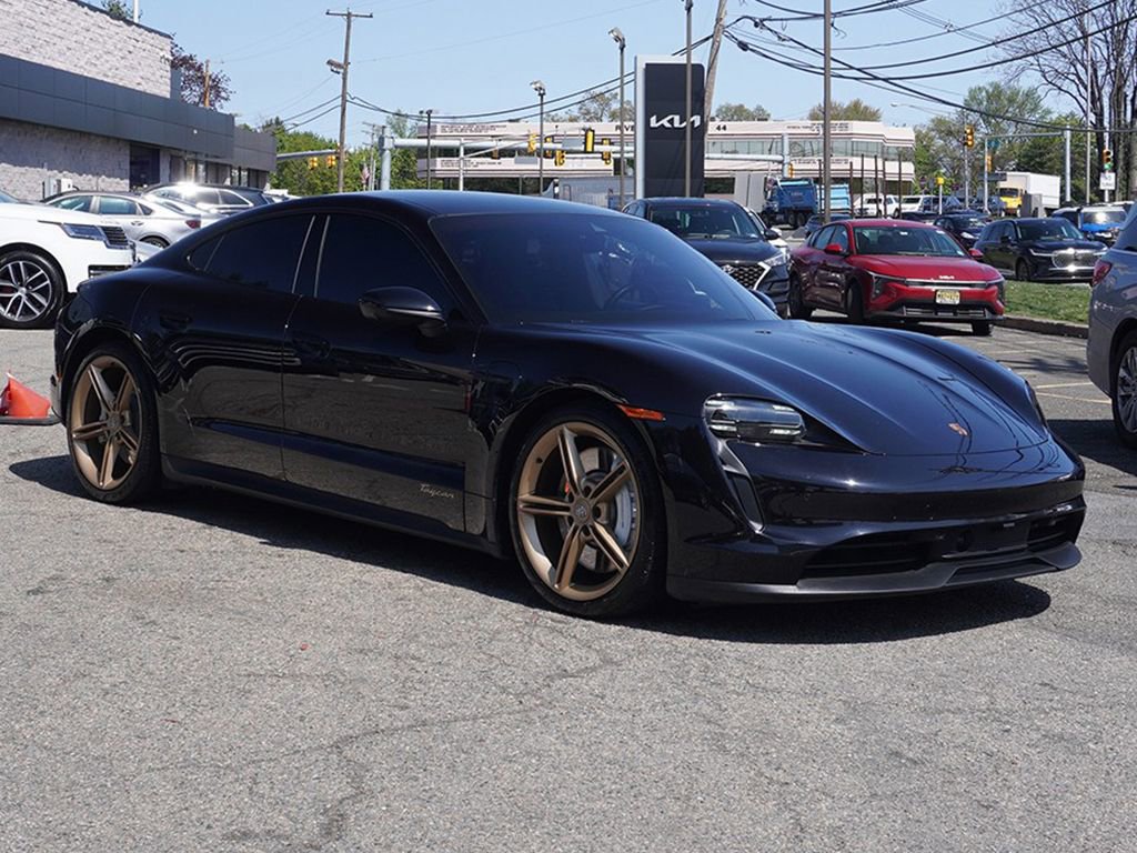 Used 2022 Porsche Taycan RWD image 67
