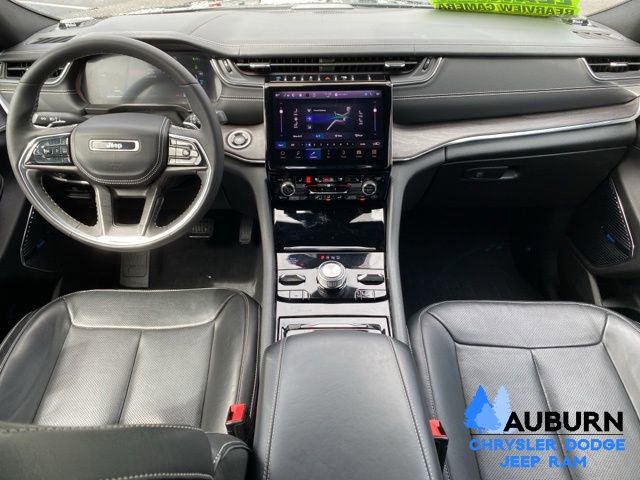 Used 2023 Jeep Grand Cherokee Overland AWD/4WD image 26