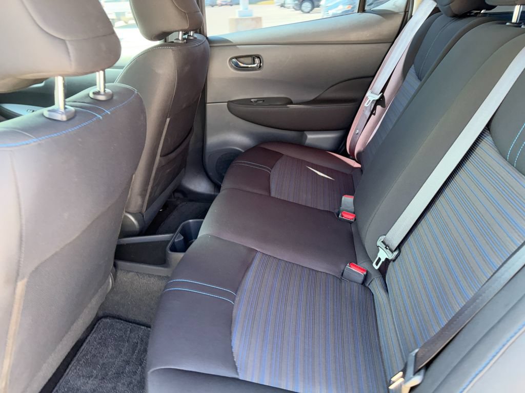 Used 2025 Nissan Leaf S FWD image 24
