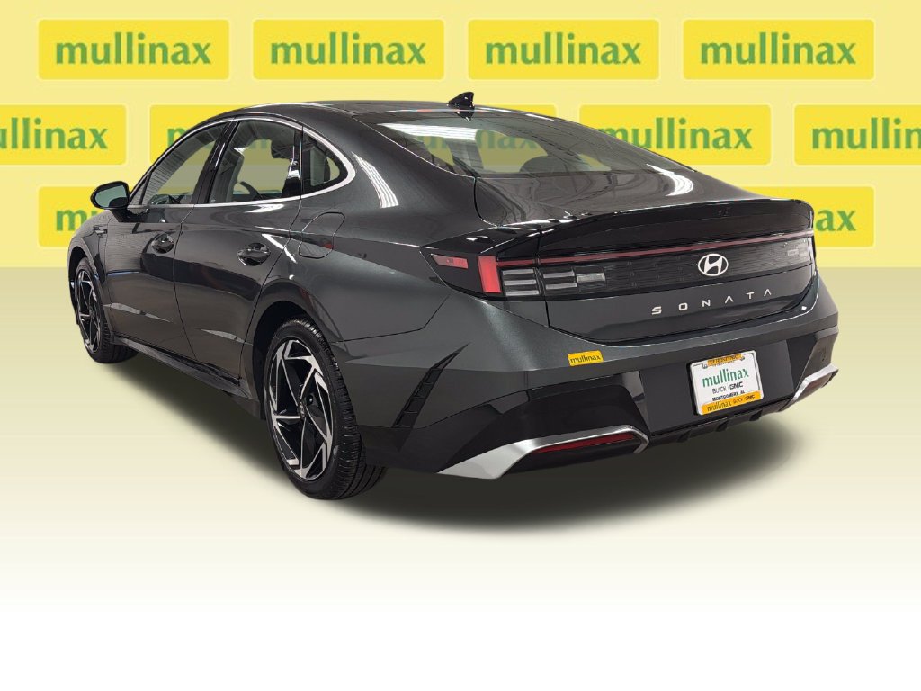 Used 2026 Hyundai Sonata SEL FWD image 15