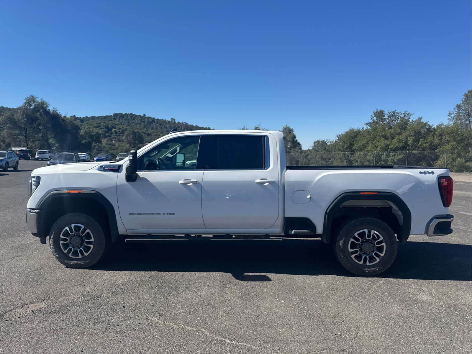 Used 2024 GMC Sierra 2500 SLE w/ SLE Value Package; AWD/4WD image 8