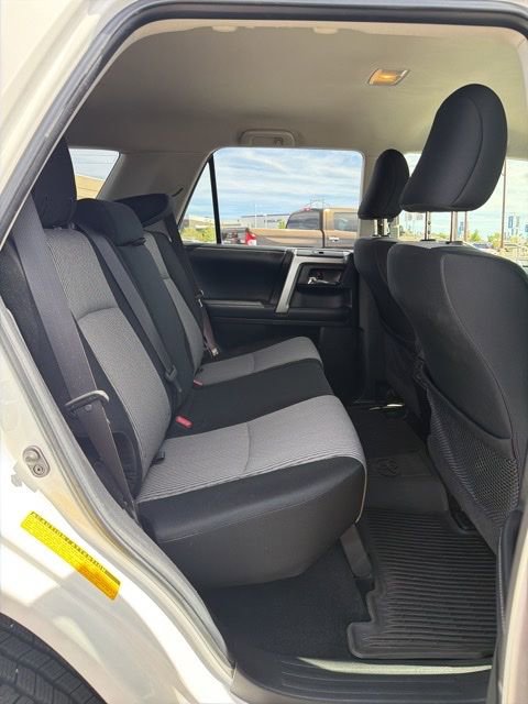 Used 2017 Toyota 4Runner SR5 AWD/4WD image 10