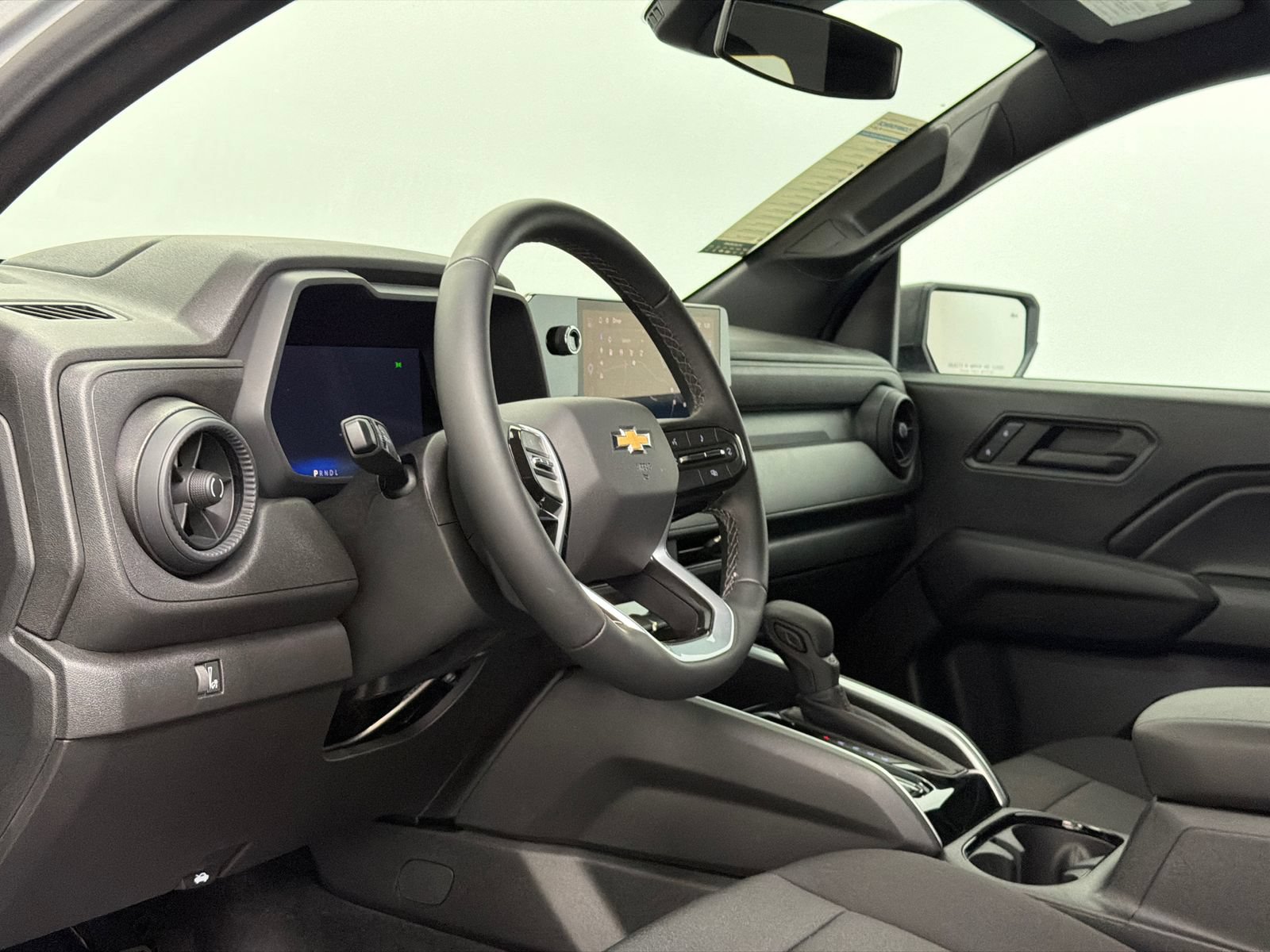Used 2026 Chevrolet Colorado W/T w/ WT Convenience Package II AWD/4WD image 15