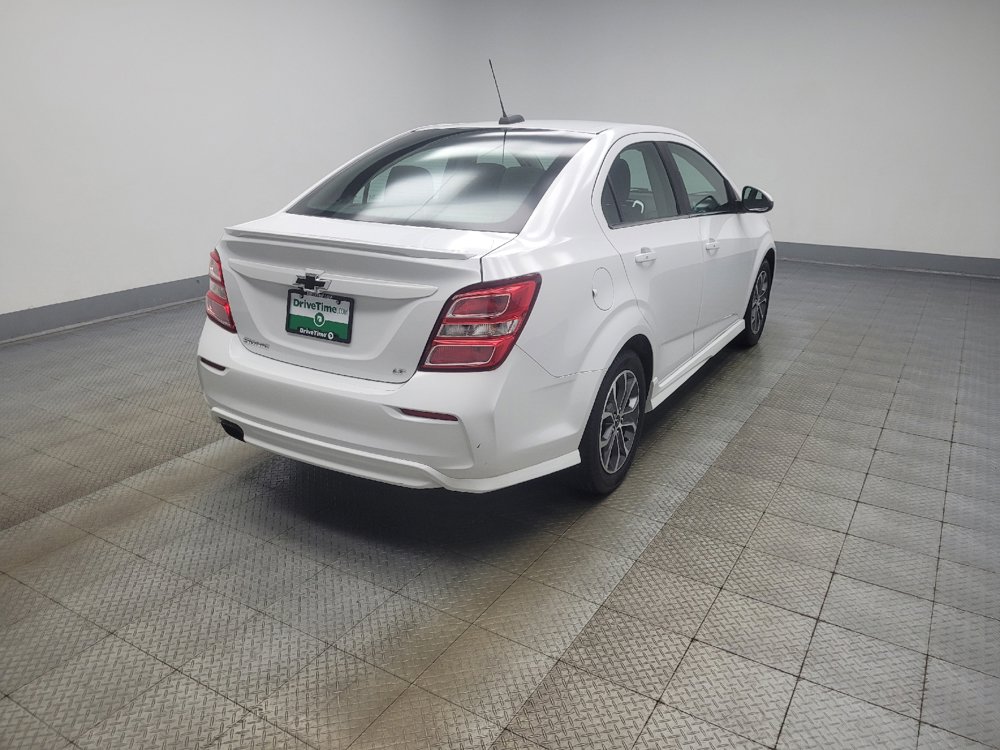 Used 2018 Chevrolet Sonic LT w/ Convenience Package FWD image 9