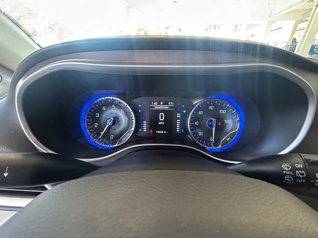 Used 2023 Chrysler Voyager LX image 36