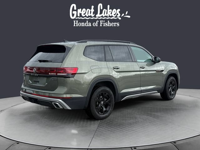 Used 2025 Volkswagen Atlas Peak Edition SE AWD/4WD image 5