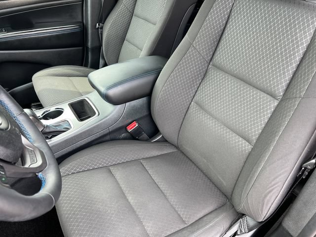 Used 2018 Jeep Grand Cherokee Laredo AWD/4WD image 24