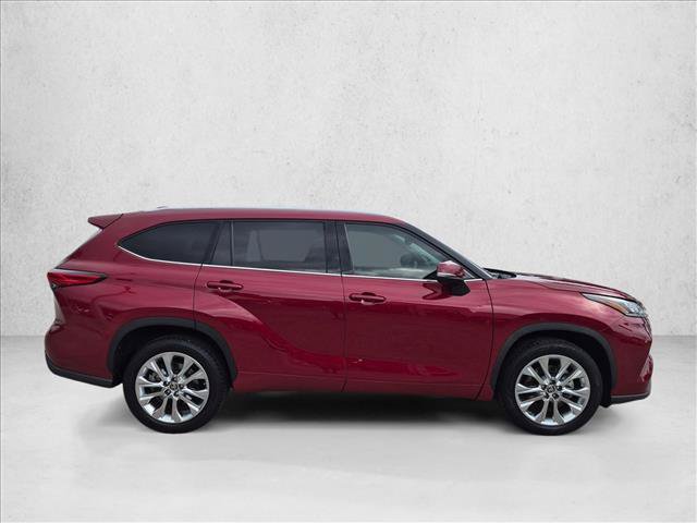 Used 2020 Toyota Highlander Limited FWD image 4