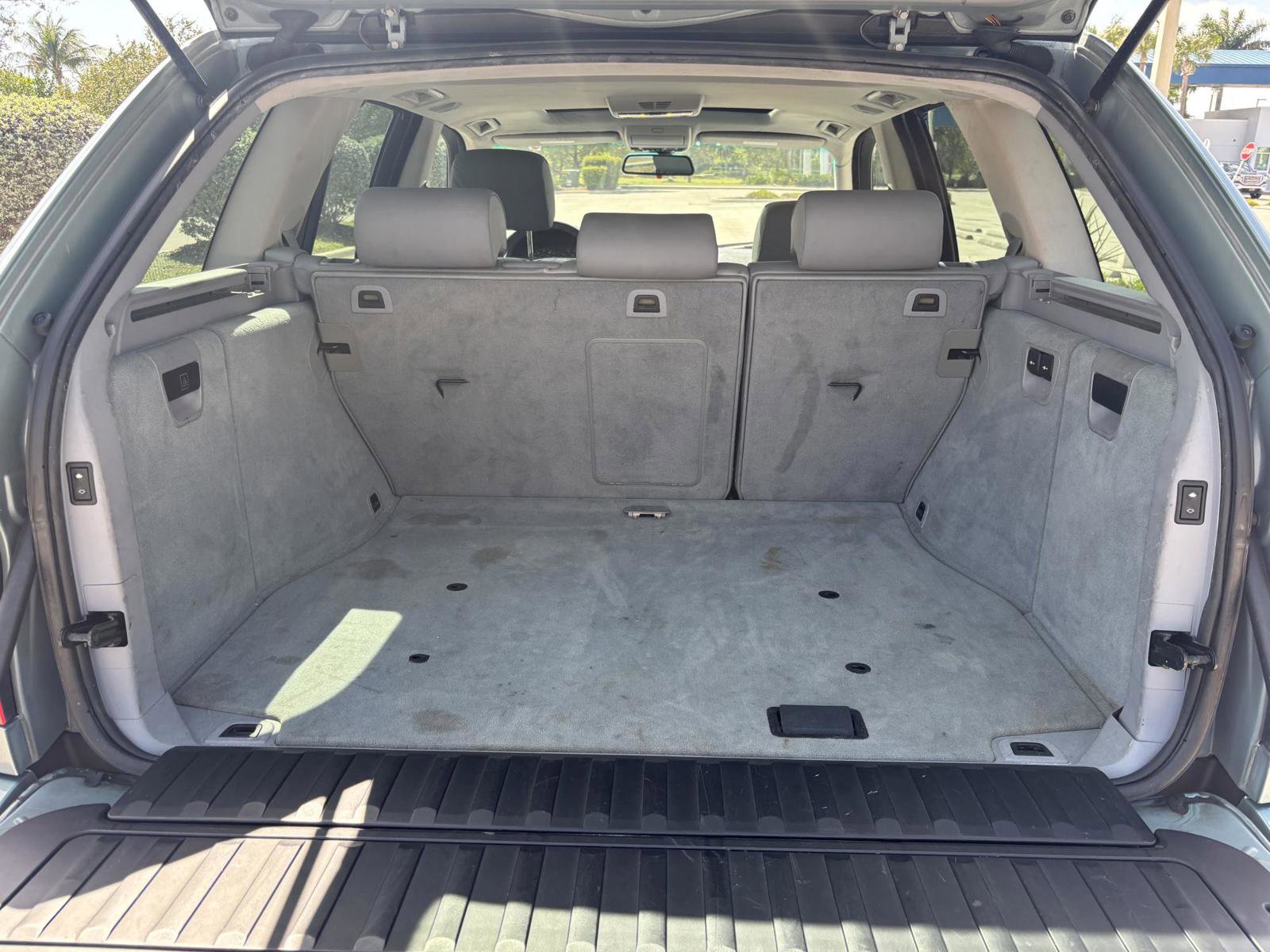 Used 2002 BMW X5 3.0i image 24