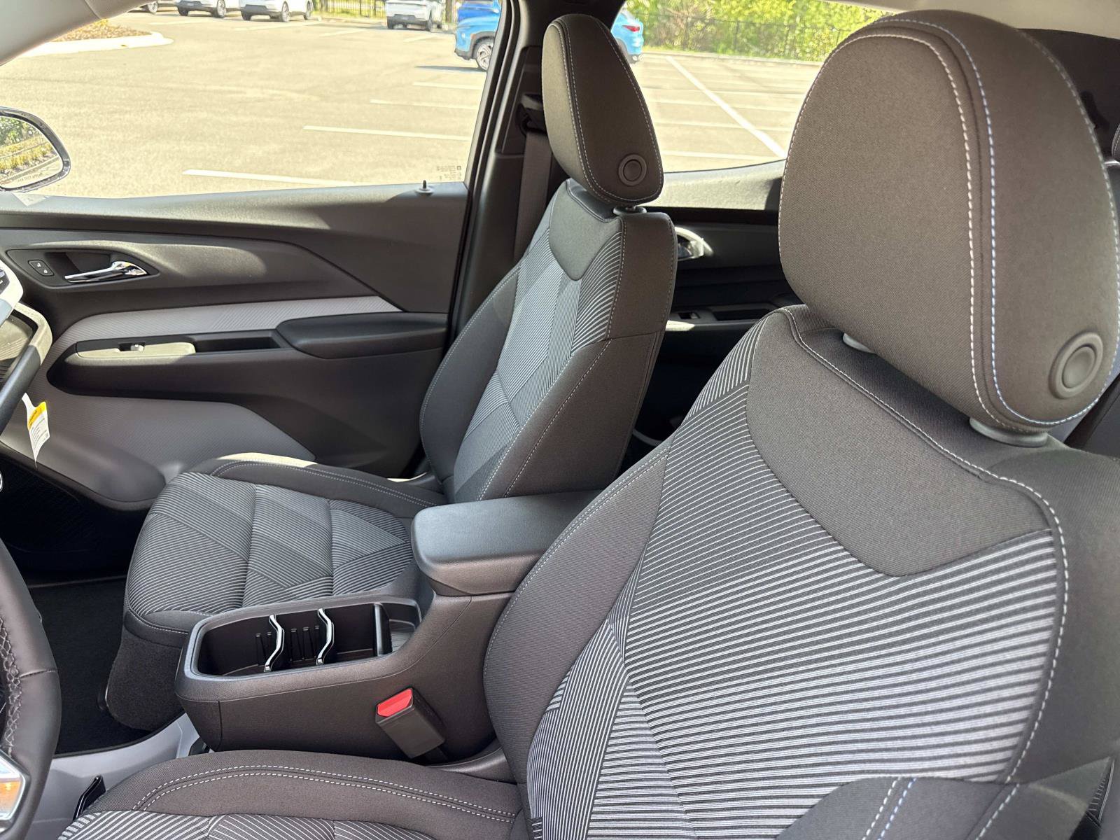 New 2027 Chevrolet Bolt LT w/ Comfort Package FWD image 20