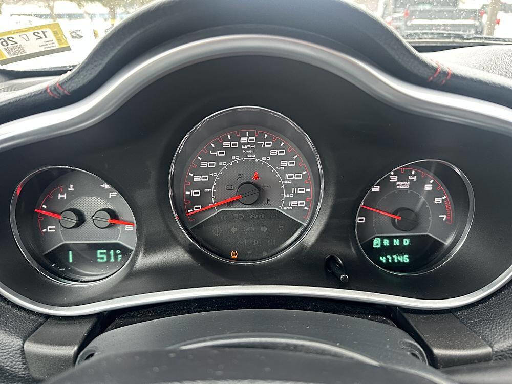 Used 2011 Dodge Avenger Heat image 11