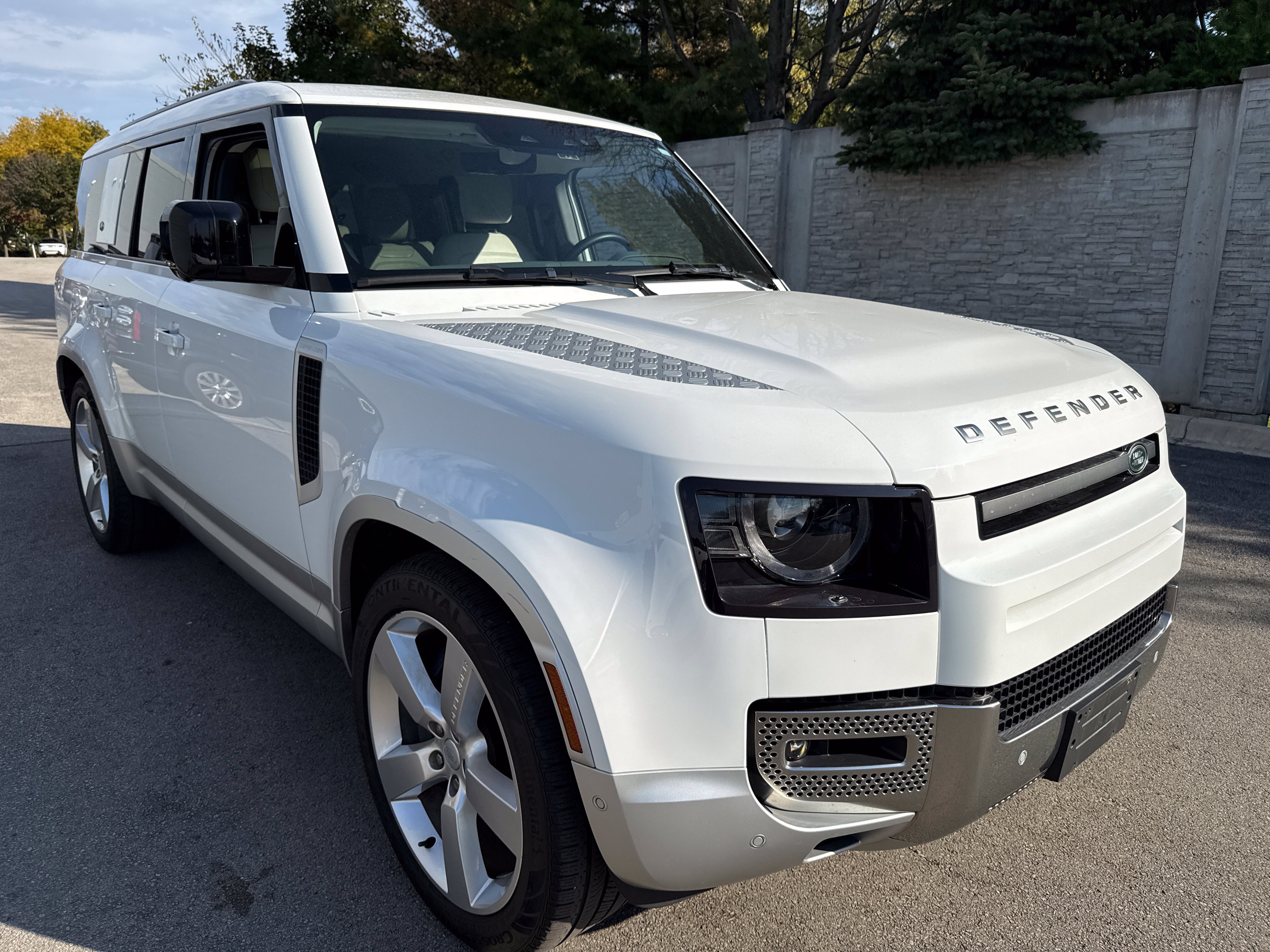 Used 2023 Land Rover Defender 130 First Edition AWD/4WD image 6