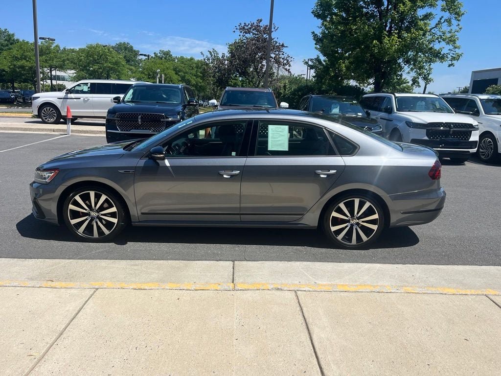Used 2018 Volkswagen Passat 3.6 FWD image 5