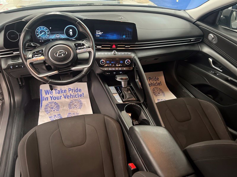 Used 2023 Hyundai Elantra SEL w/ Convenience Package FWD image 28