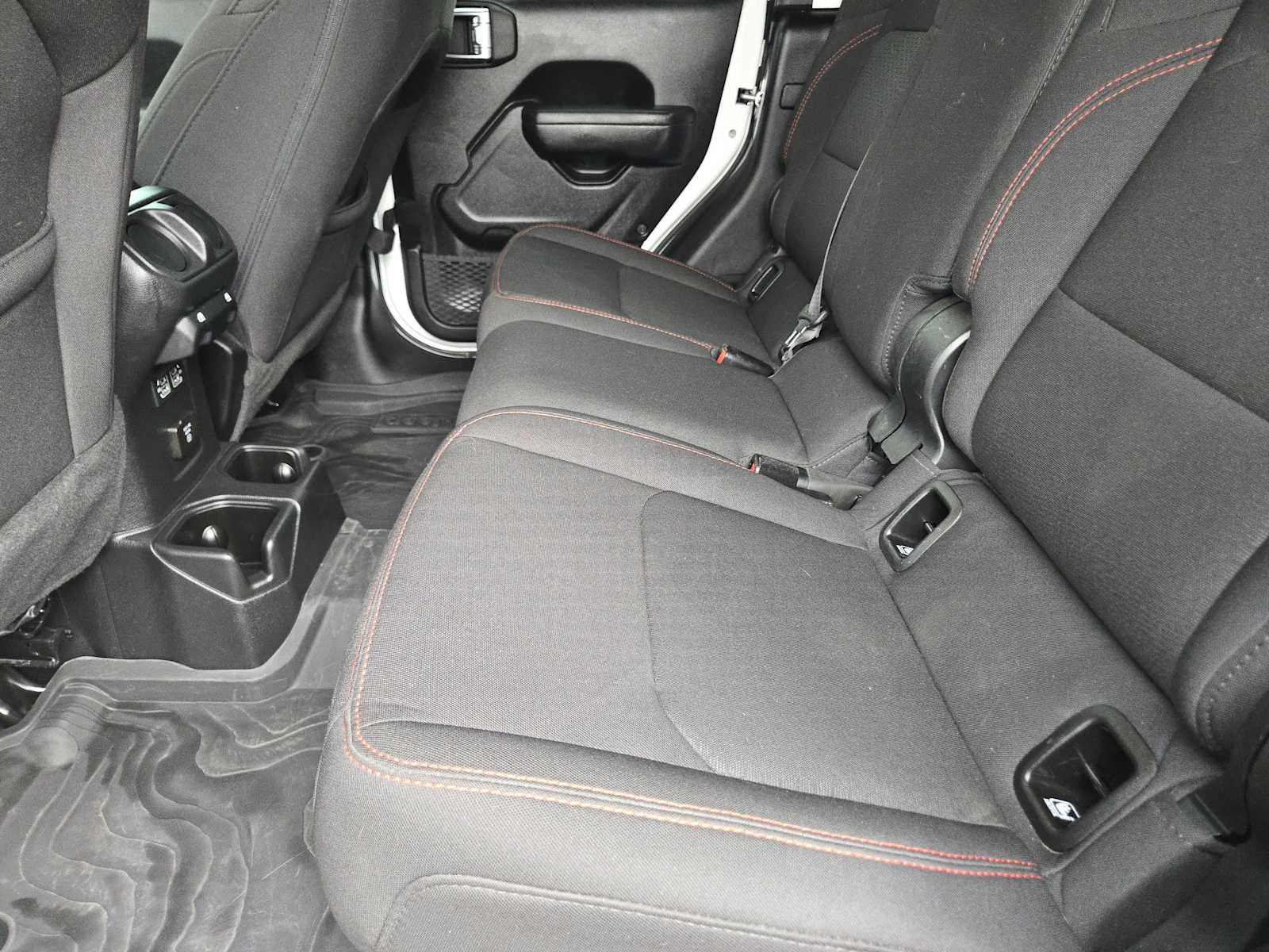 Used 2023 Jeep Gladiator Rubicon w/ LED Lighting Group image 28