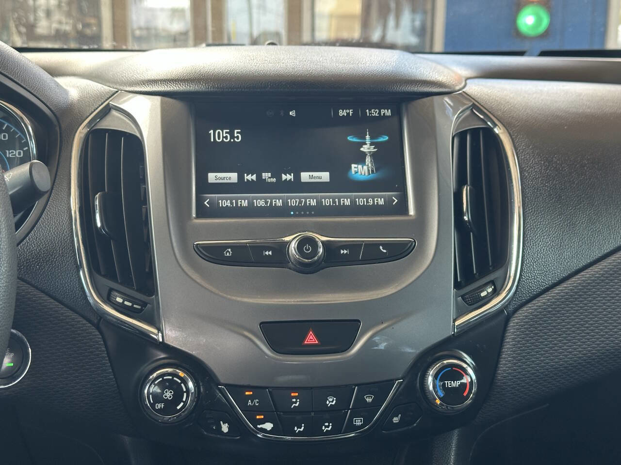 Used 2016 Chevrolet Cruze LT w/ Convenience Package image 15