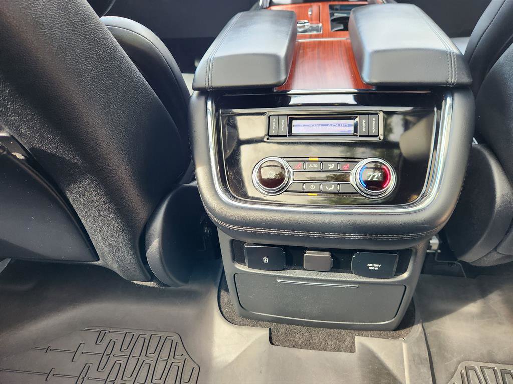 Used 2021 Lincoln Navigator Reserve w/ Luxury Package image 19