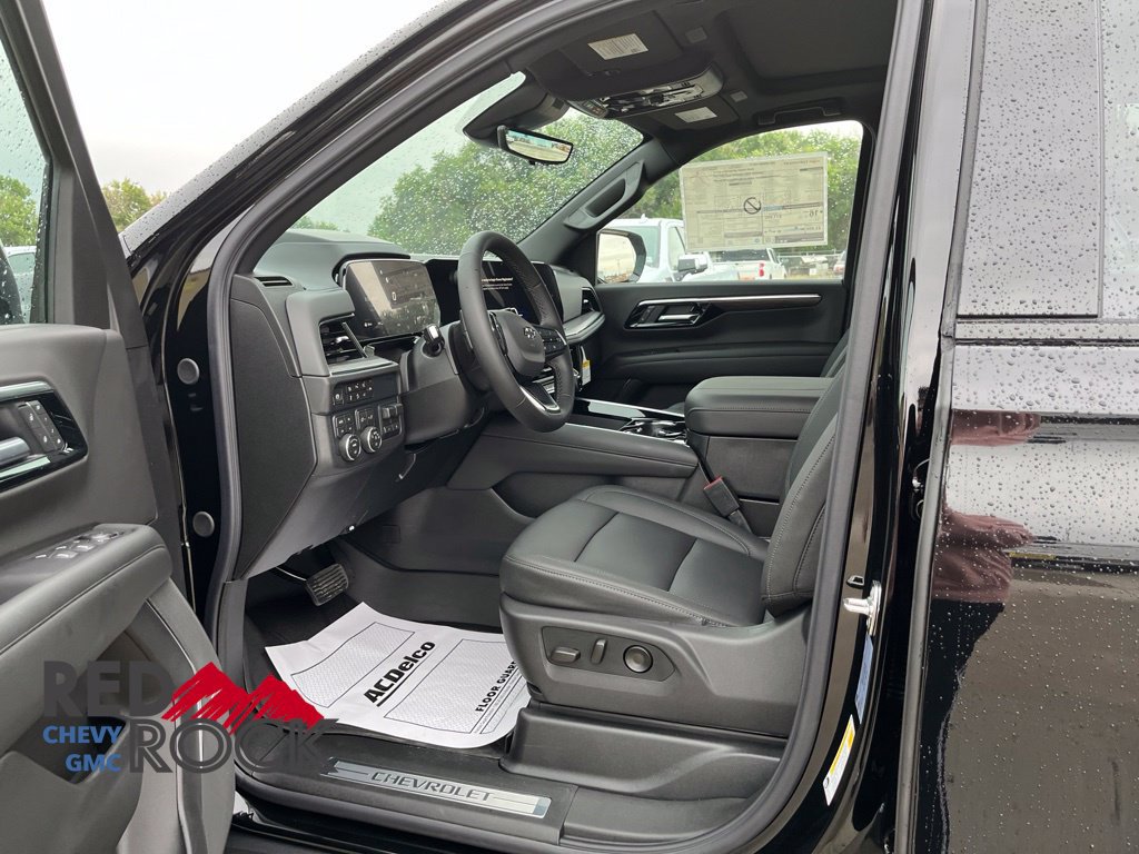 New 2026 Chevrolet Suburban Z71 w/ Z71 Off-Road Package AWD/4WD image 10