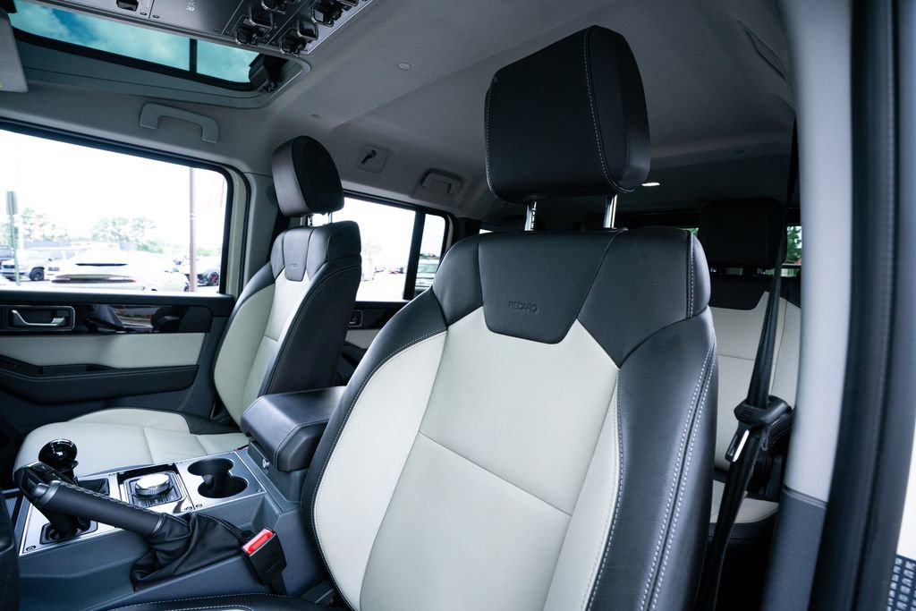 Used 2025 INEOS Grenadier AWD/4WD image 34