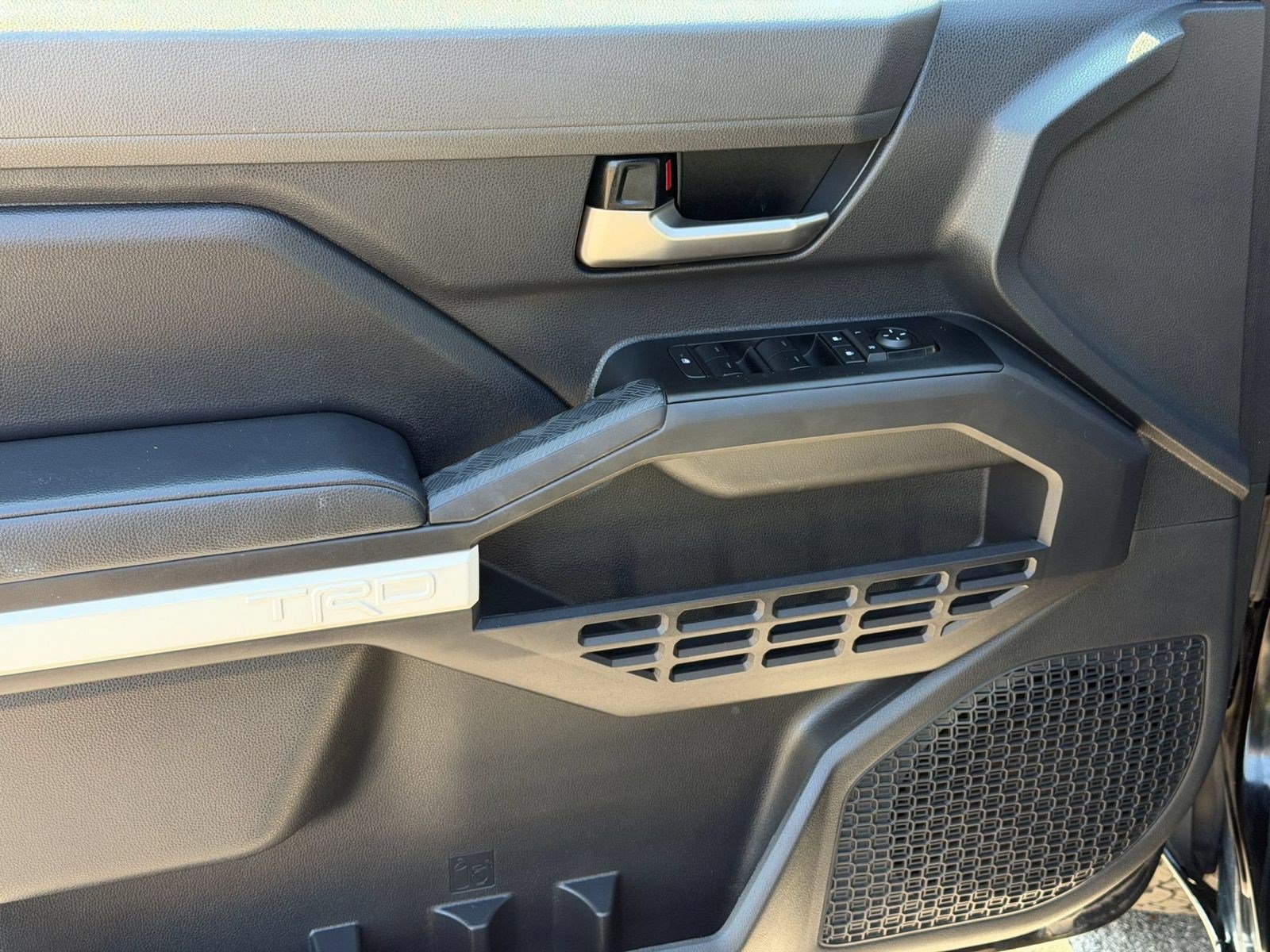 Used 2024 Toyota Tacoma TRD Off-Road AWD/4WD image 14