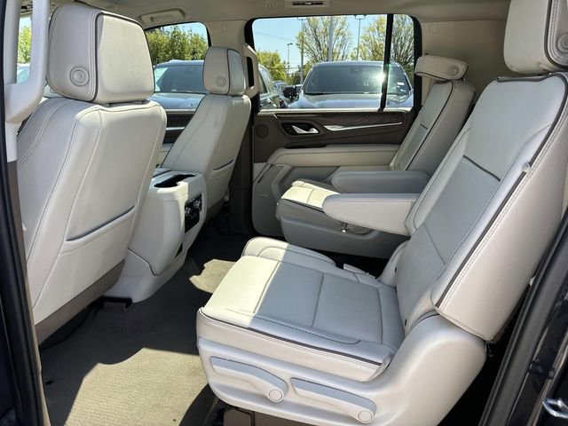 Used 2023 GMC Yukon XL Denali image 21