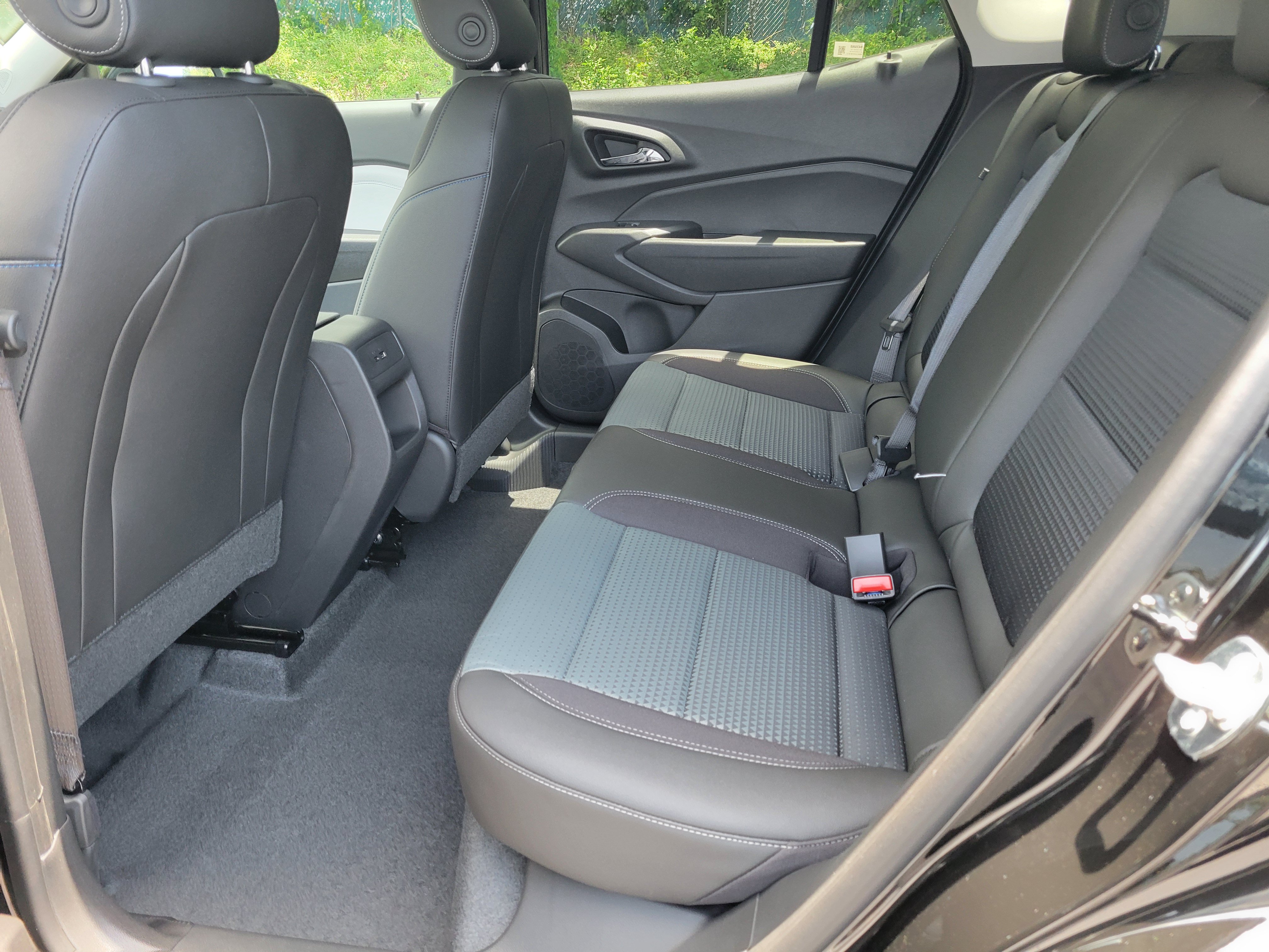 New 2026 Chevrolet Trax LT w/ Driver Confidence Package FWD image 30