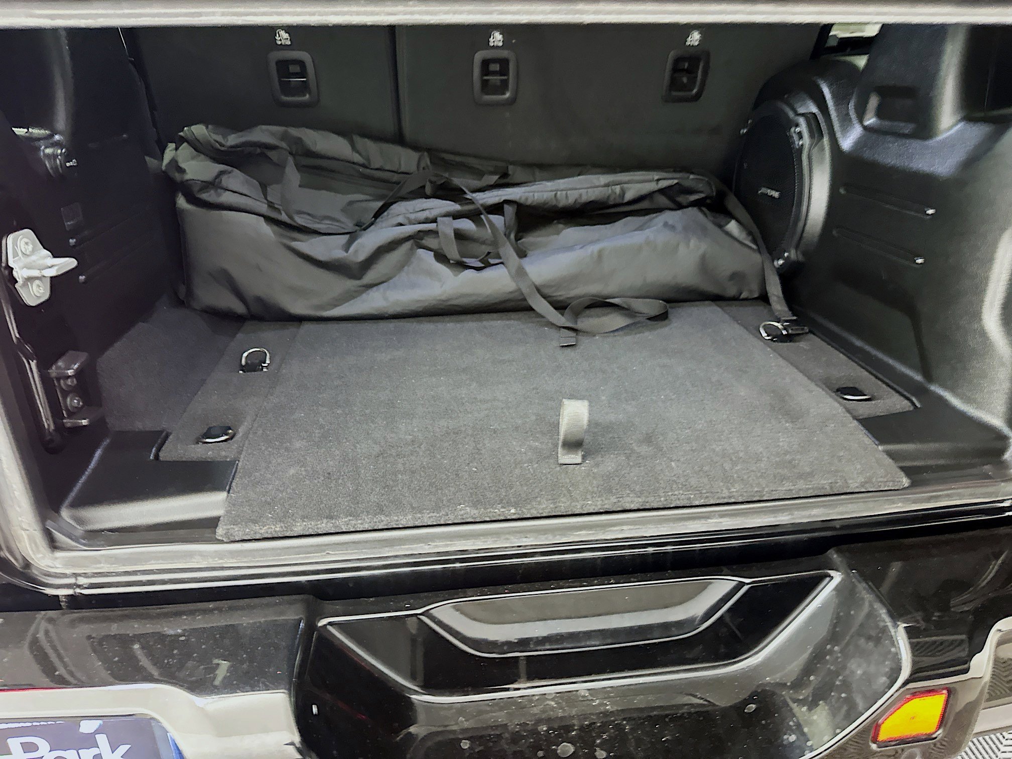 Used 2021 Jeep Wrangler Unlimited Sahara AWD/4WD image 30