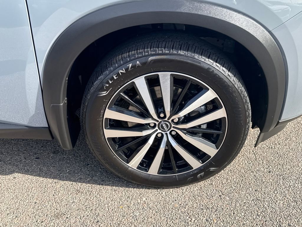 Used 2025 Nissan Pathfinder Platinum w/ Cargo Package image 45