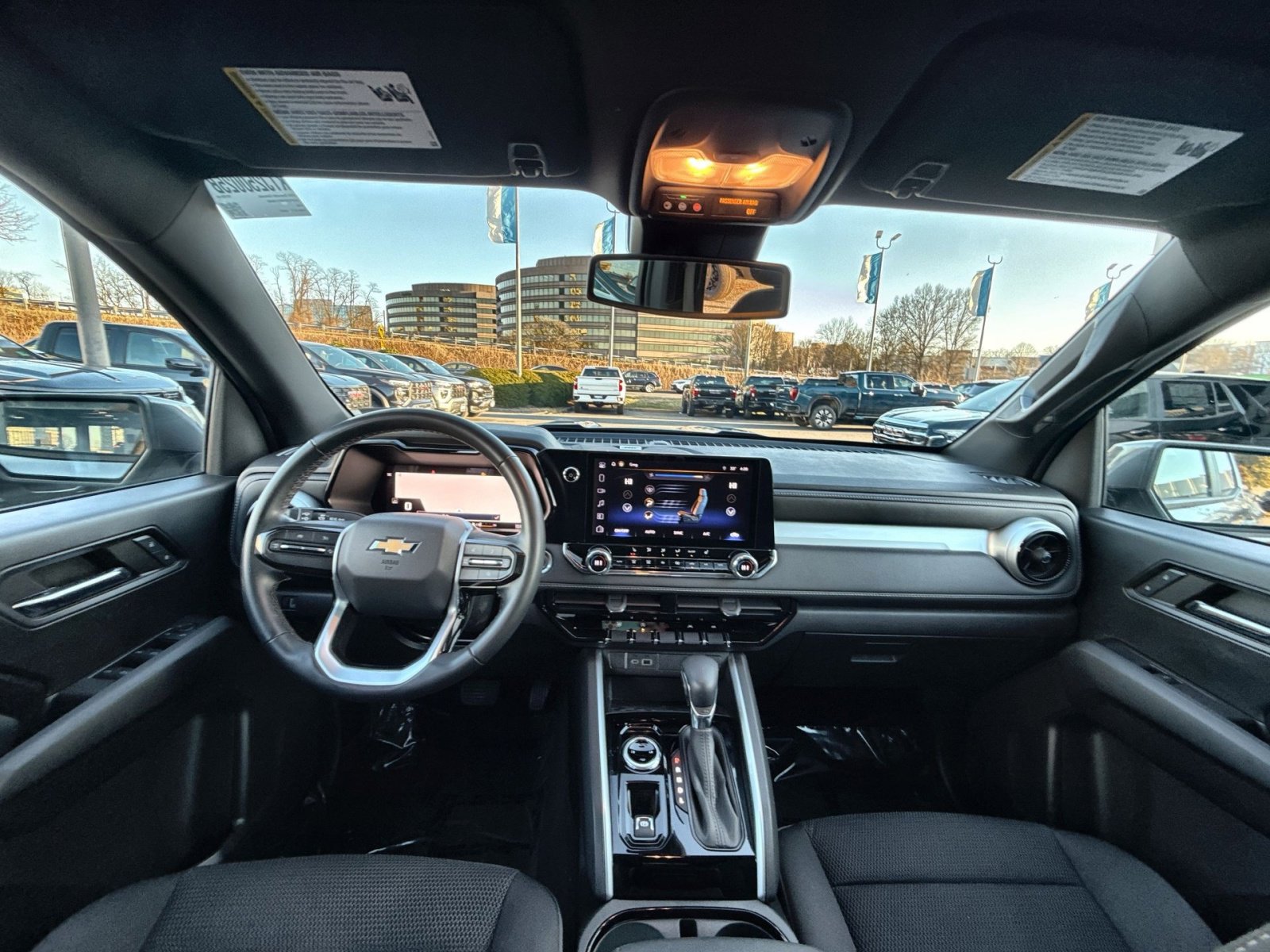 Used 2024 Chevrolet Colorado LT w/ LT Convenience Package II image 23