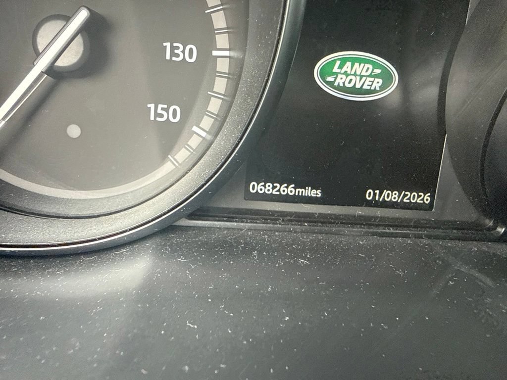 Used 2018 Land Rover Discovery Sport HSE AWD/4WD image 13