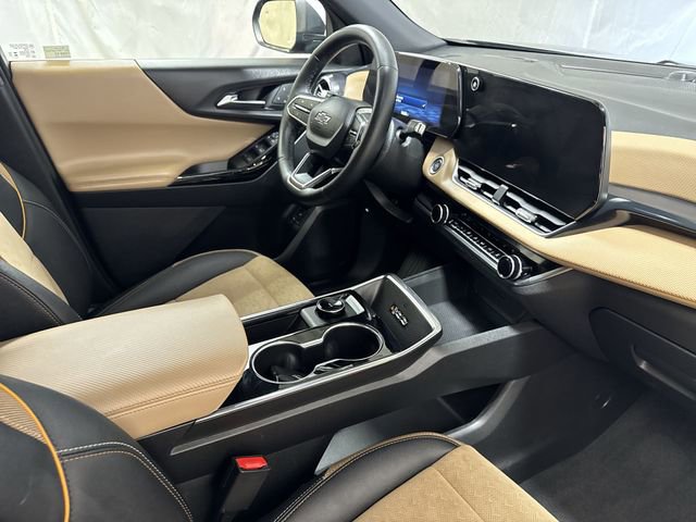 Used 2025 Chevrolet Equinox ACTIV w/ Safety and Technology Package image 29