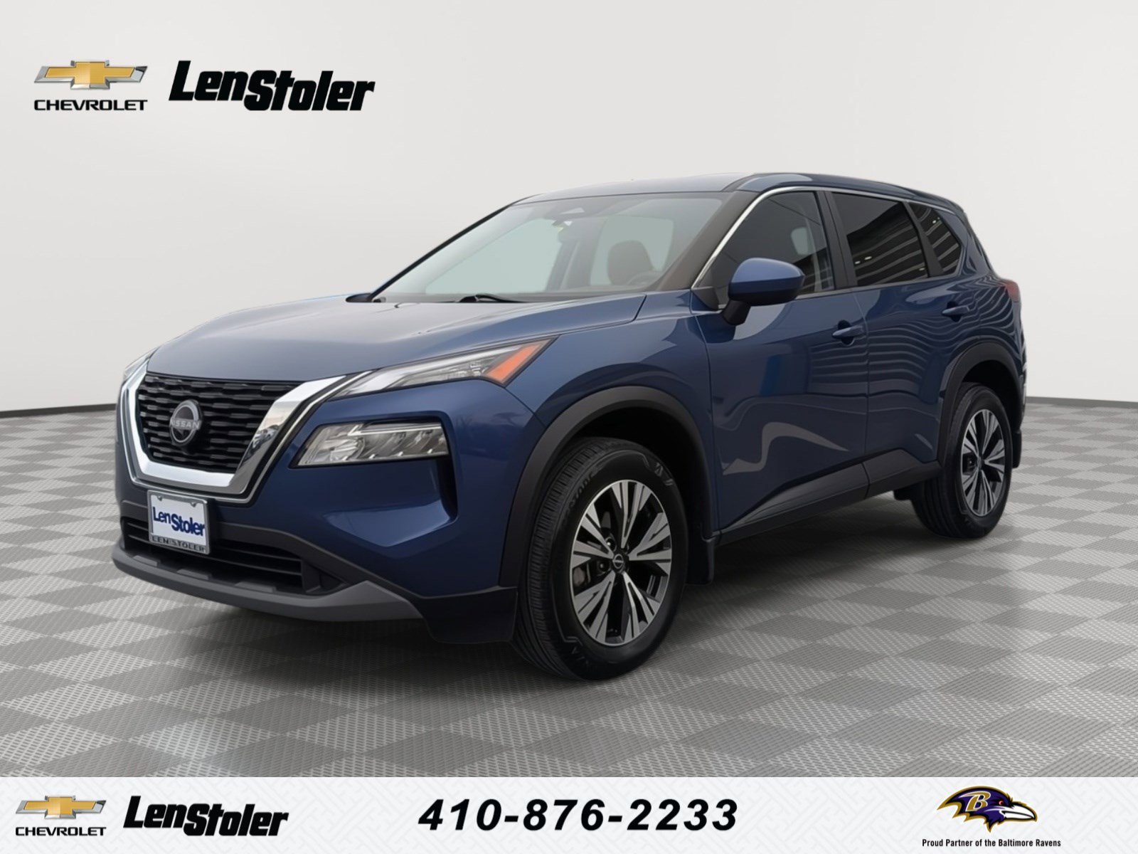 Used 2023 Nissan Rogue SV image 1