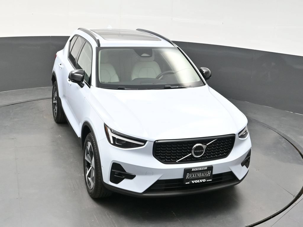 New 2026 Volvo XC40 B5 Plus w/ Protection Package Premier AWD/4WD image 31