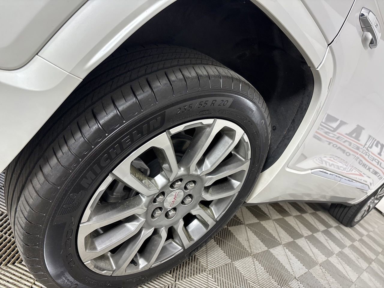 Used 2023 GMC Acadia Denali w/ Denali Ultimate Package image 36